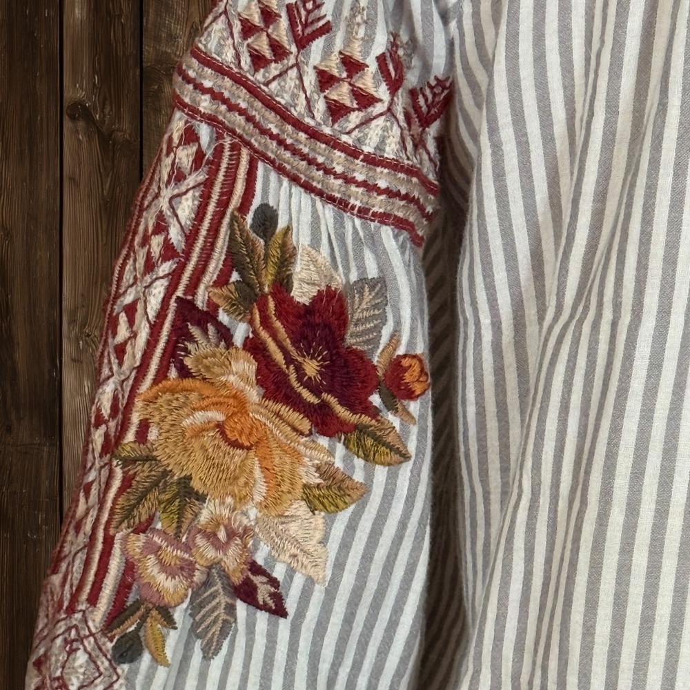 Johnny Was Embroidered Artemis Peasant Top Sz S 42" Bust Striped Art to Wear - Picture 8 of 12